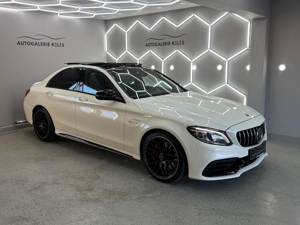 Mercedes-Benz C63 AMG CARBON